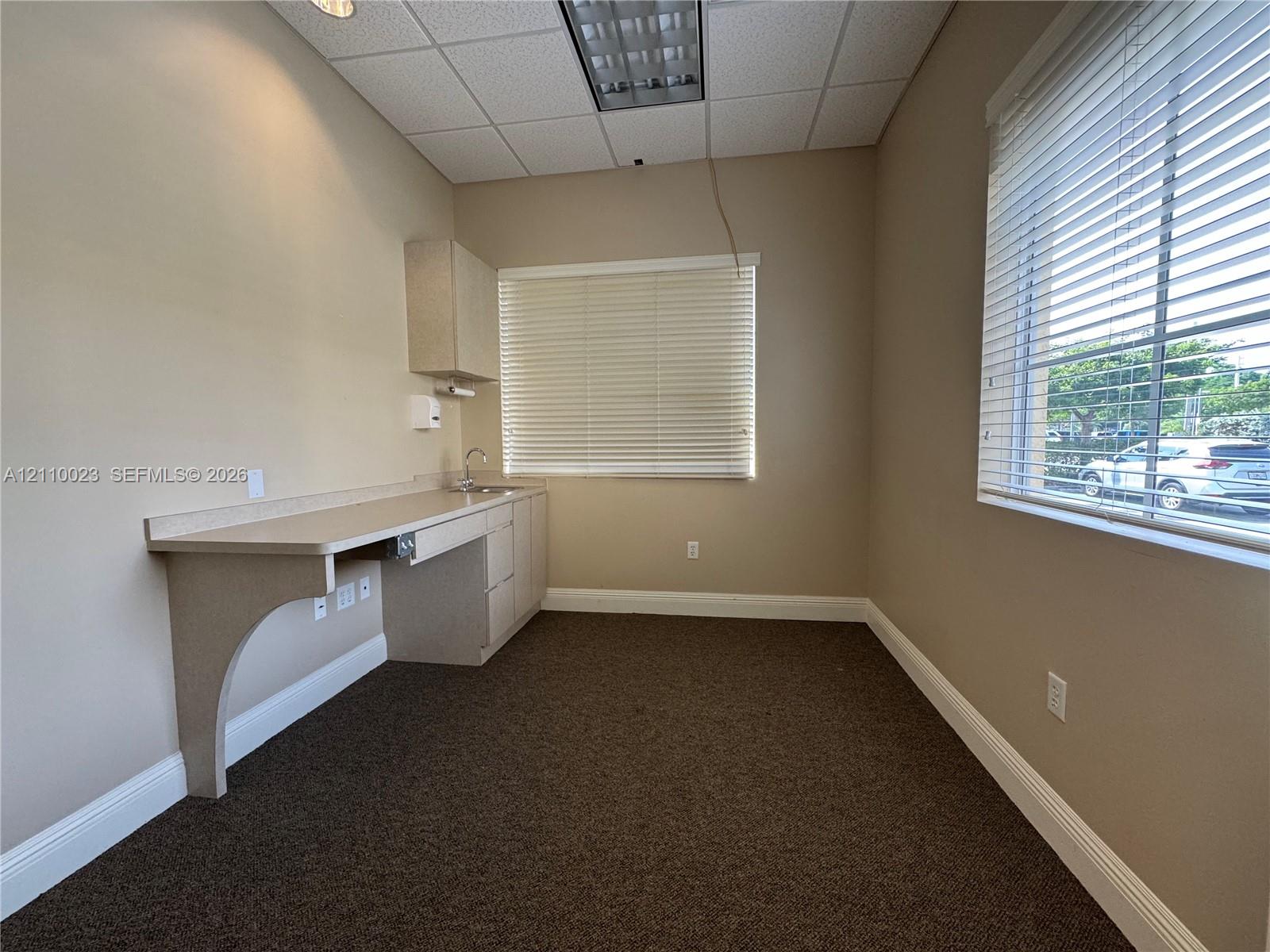 2120 S Federal Highway Property Photo 7