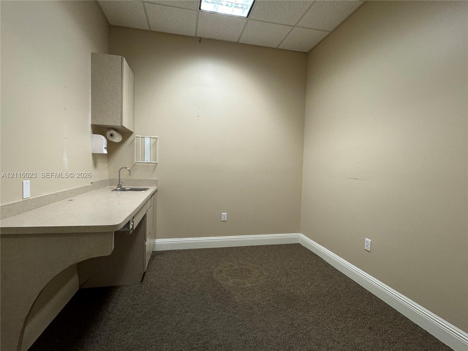 2120 S Federal Highway Property Photo 8