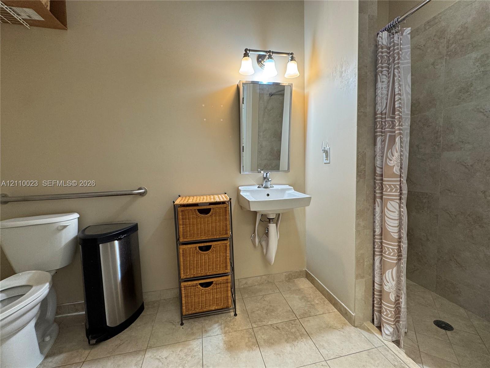 2120 S Federal Highway Property Photo 9