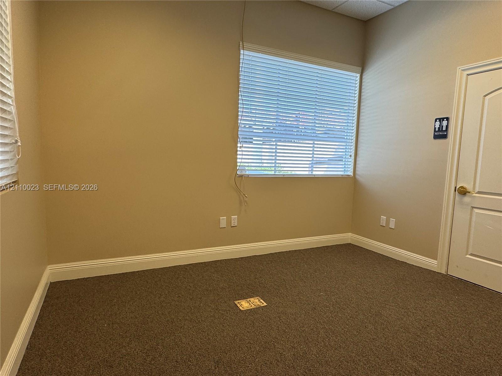 2120 S Federal Highway Property Photo 10