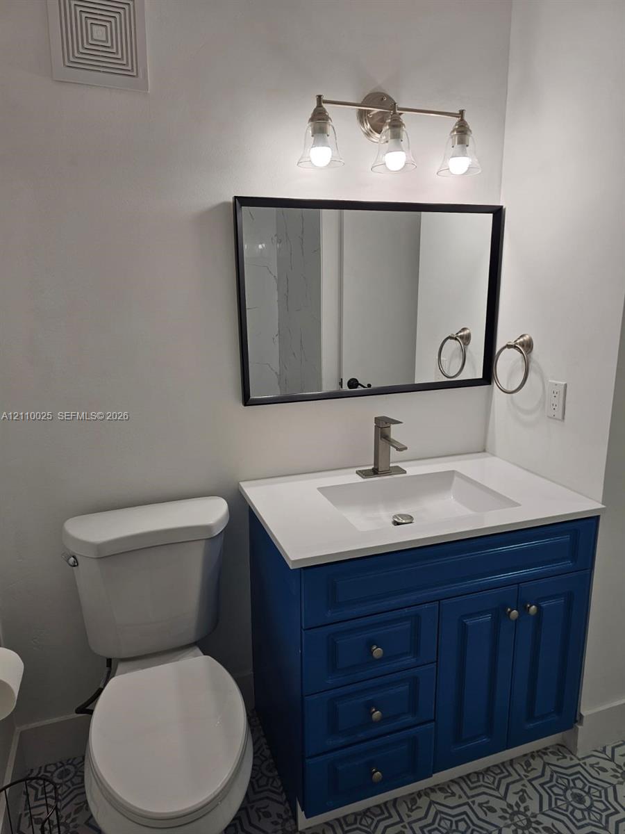 4357 W 11th Lane 55 Property Photo 14