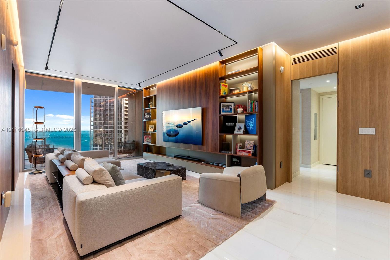 300 Biscayne Boulevard Way 3105w Property Photo 3