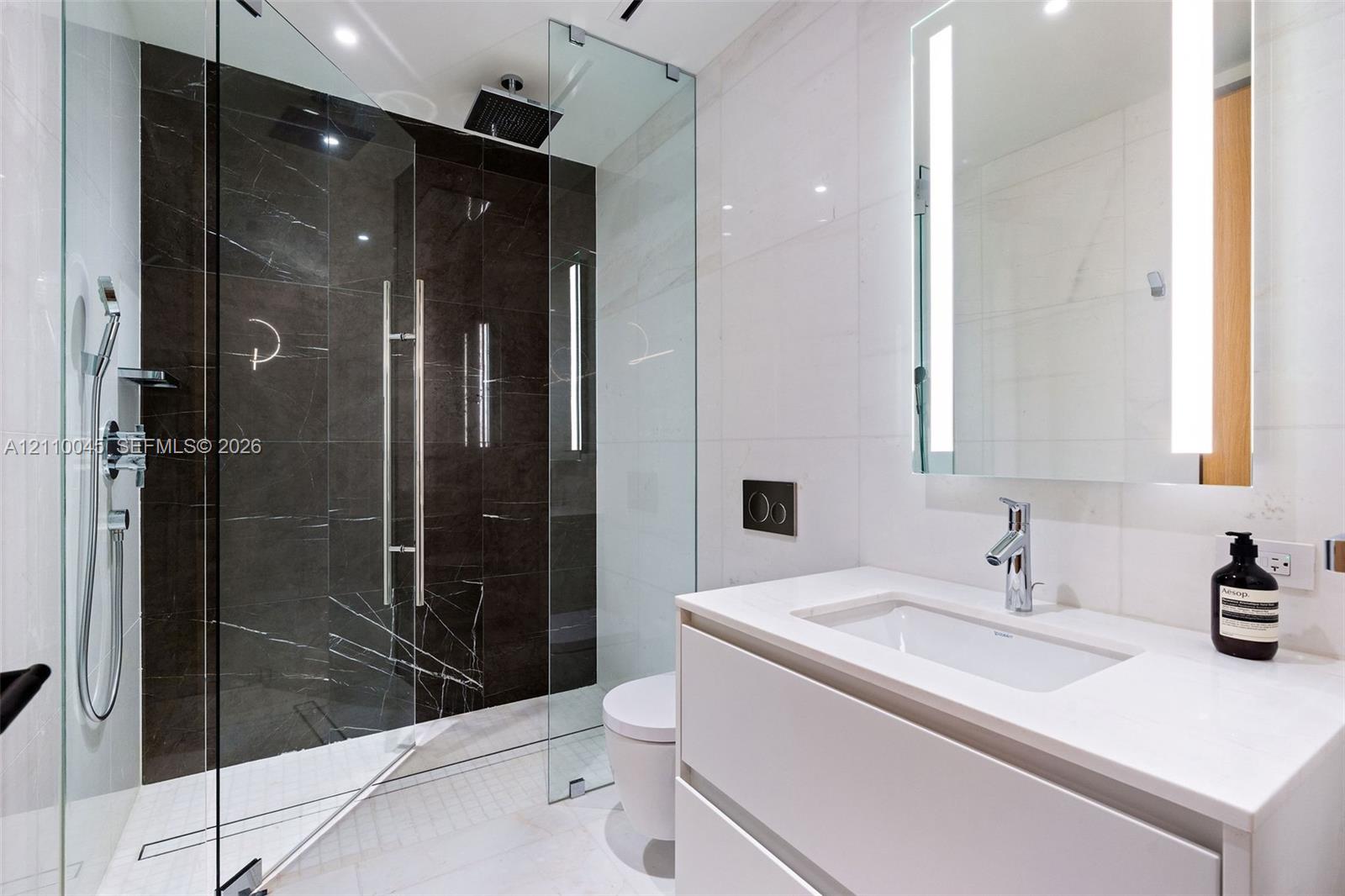 300 Biscayne Boulevard Way 3105w Property Photo 12
