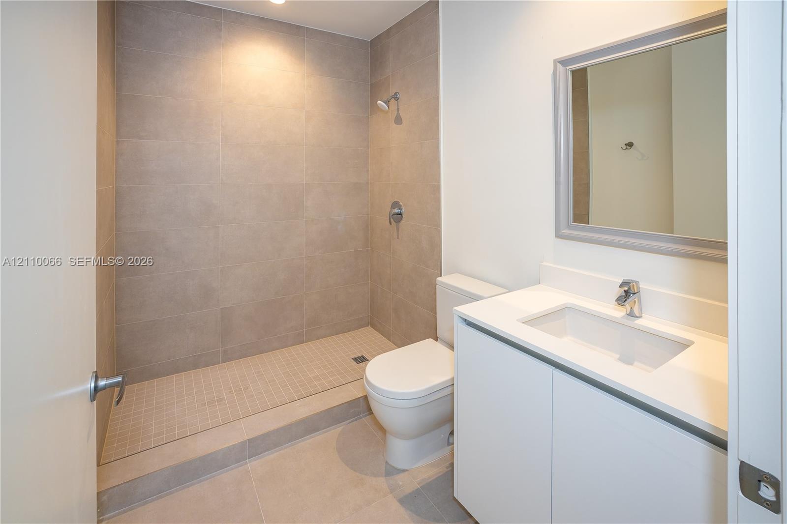 529 Sw 11th Street 101 Property Photo 9