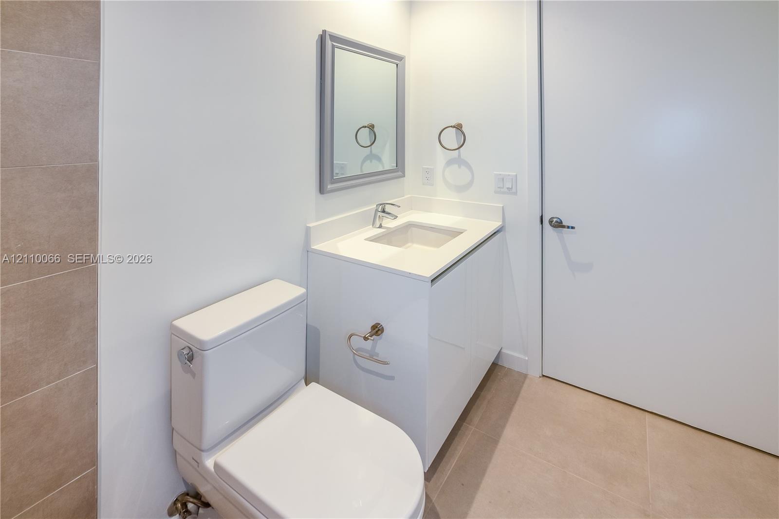 529 Sw 11th Street 101 Property Photo 10