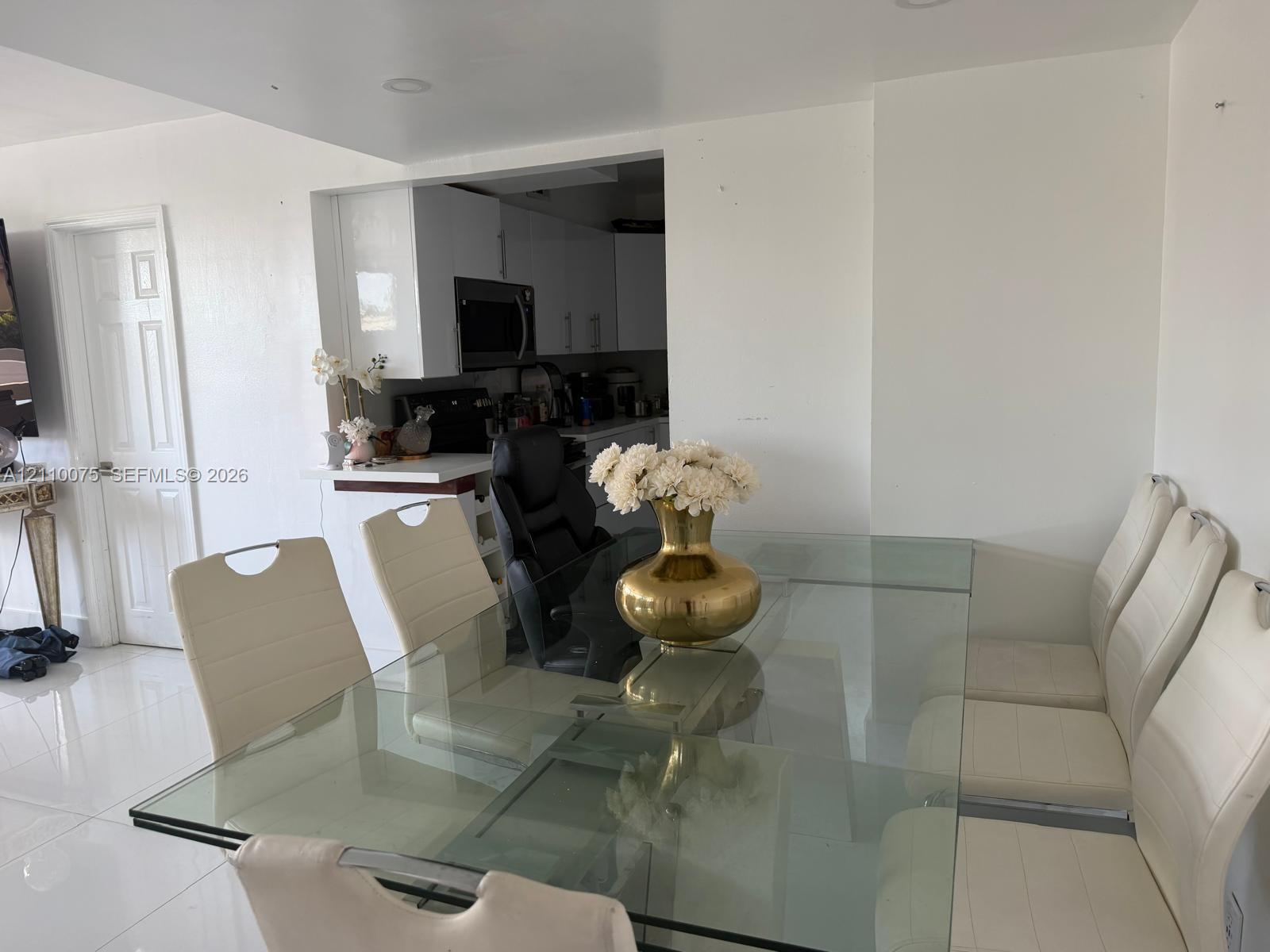 2017 S Ocean Drive 208 Property Photo 4