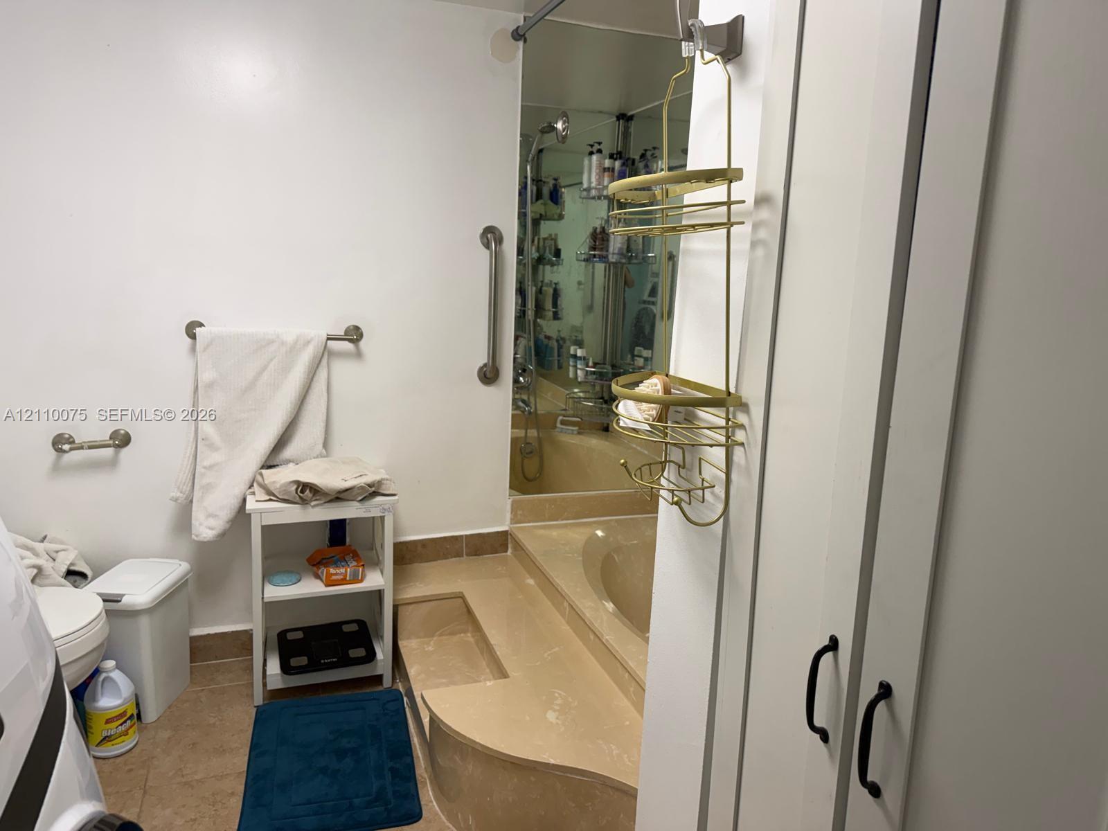 2017 S Ocean Drive 208 Property Photo 9