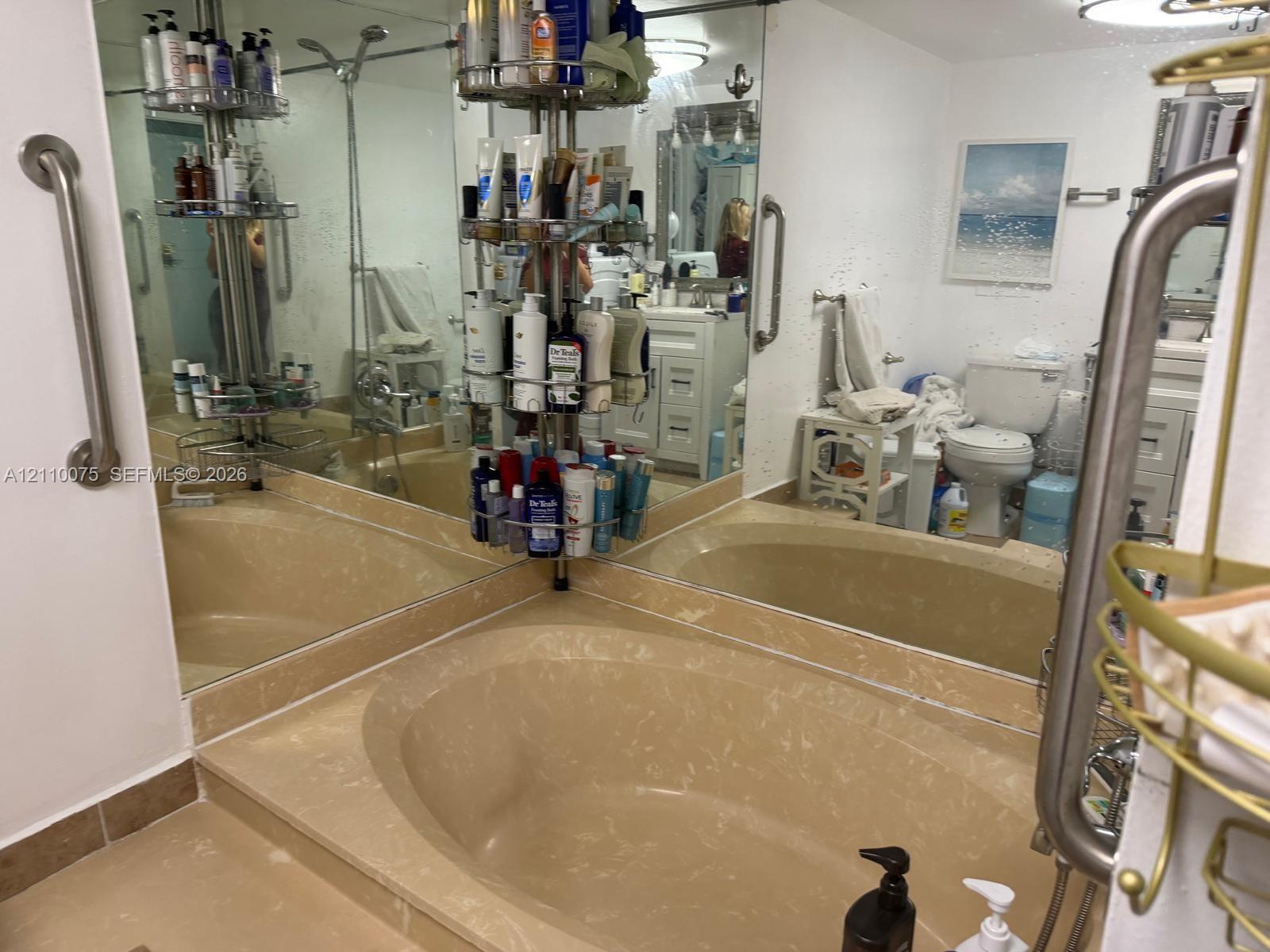 2017 S Ocean Drive 208 Property Photo 10