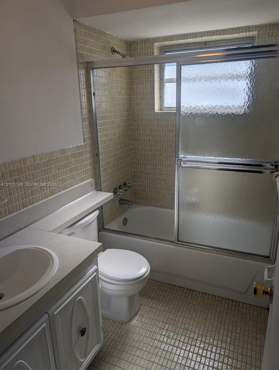 1832 Madison Street 203 Property Photo 16