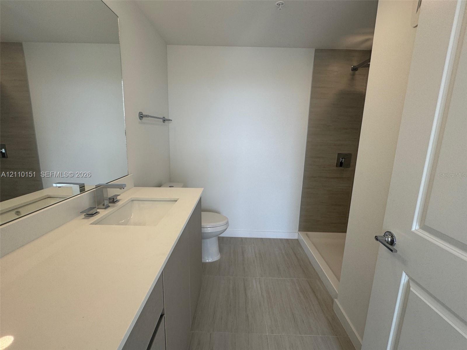5563 Millenia Park Boulevard 527 Property Photo 11