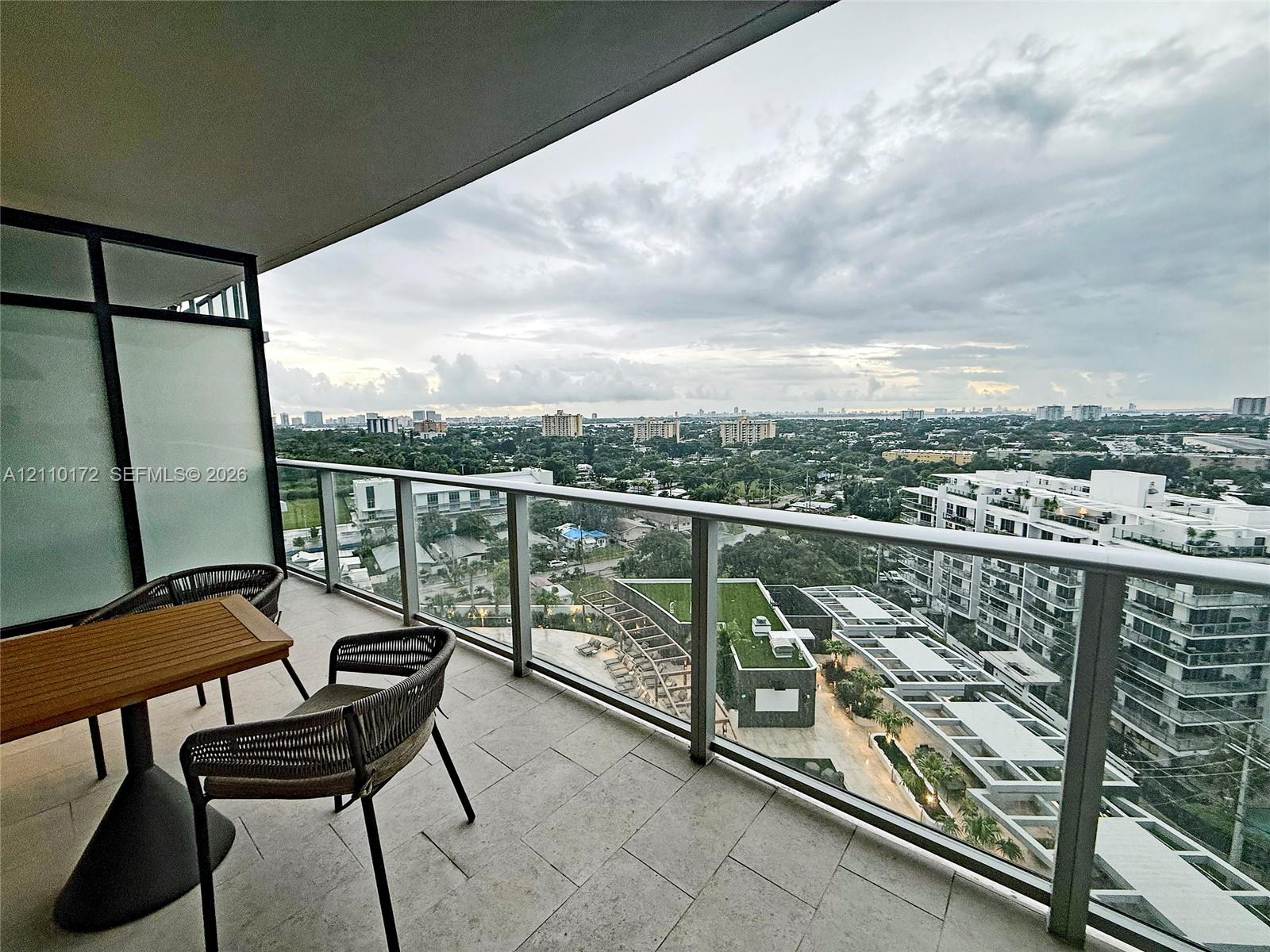 13899 Biscayne 1120 Property Photo 4