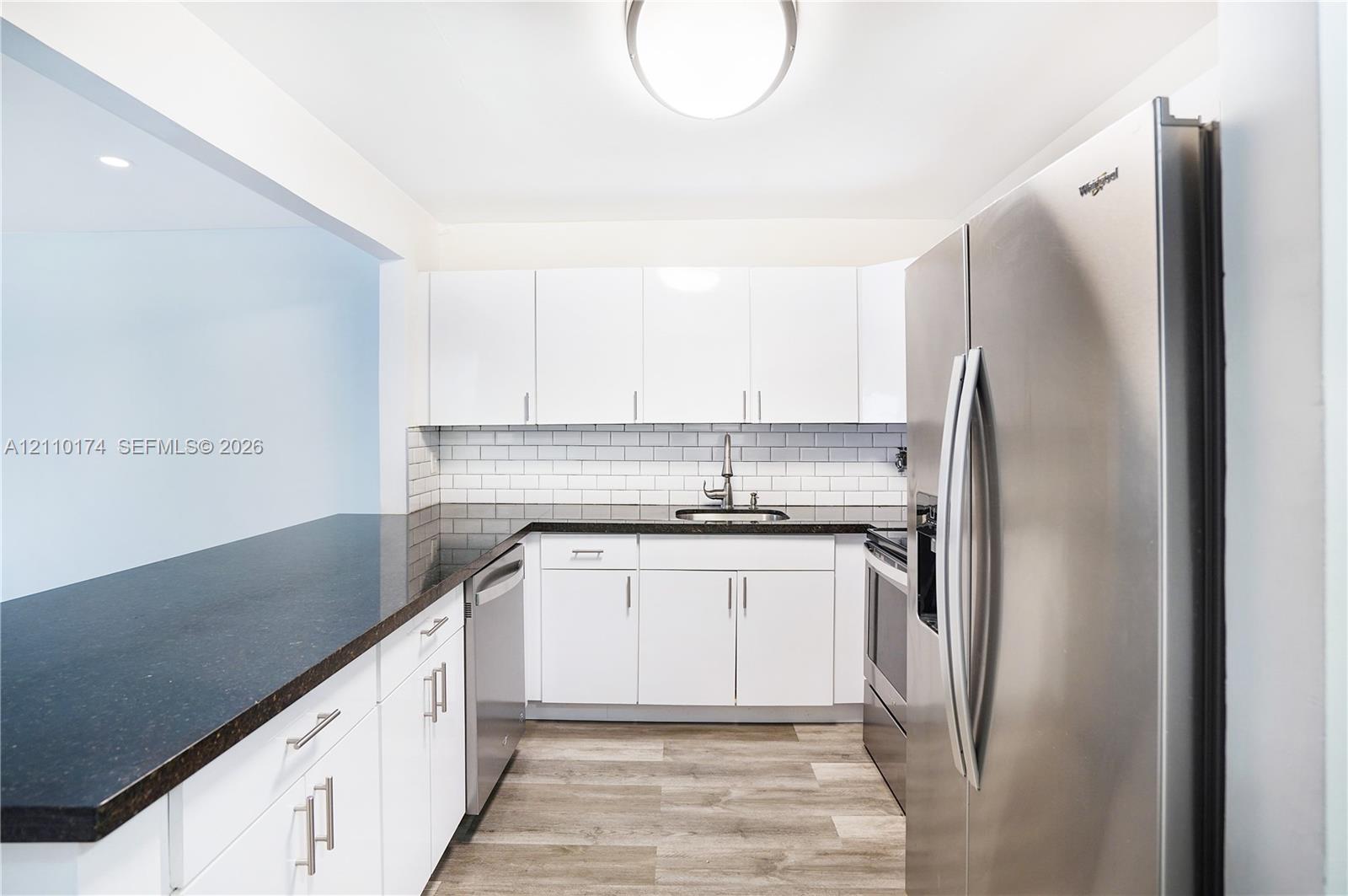 A12110174 Property Photo 3
