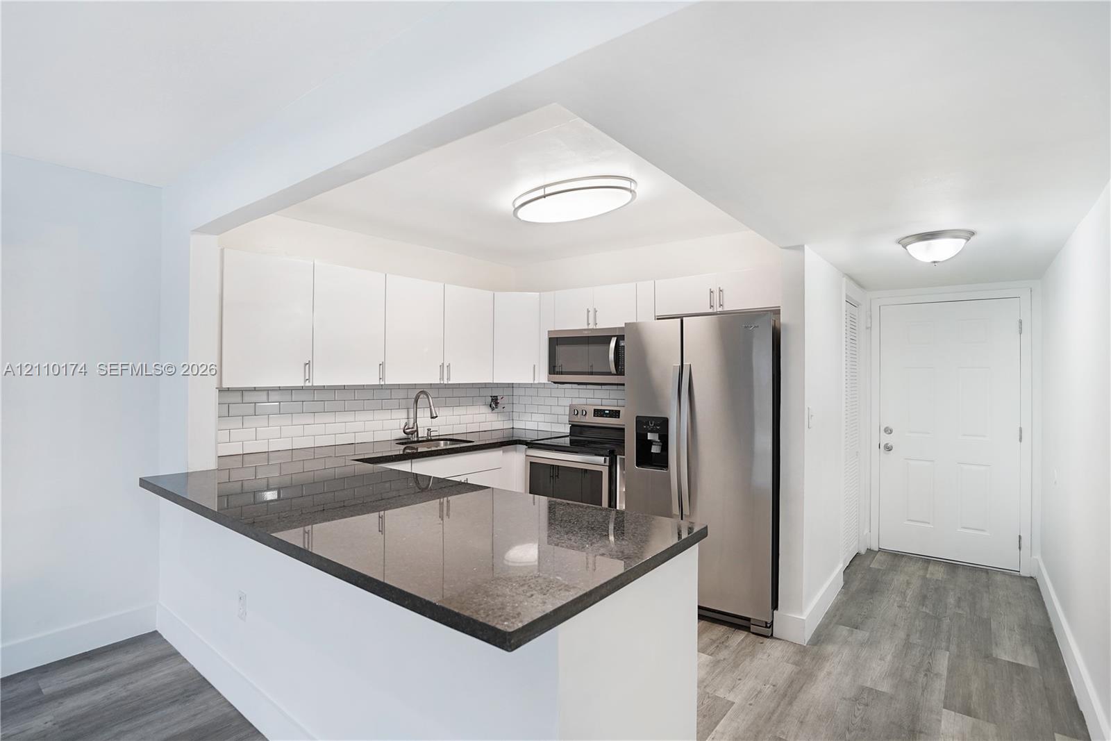 A12110174 Property Photo 4