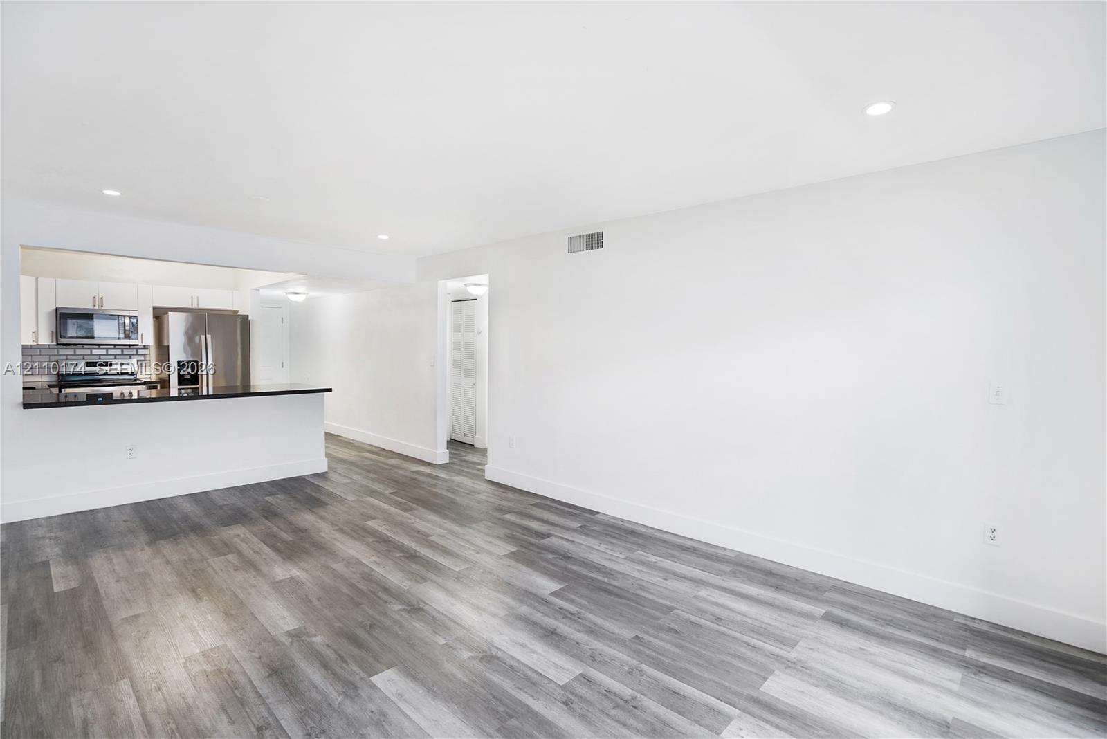 A12110174 Property Photo 7