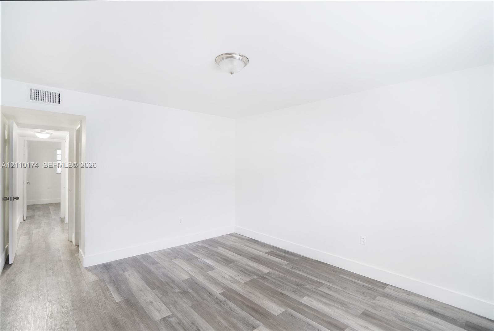 A12110174 Property Photo 16
