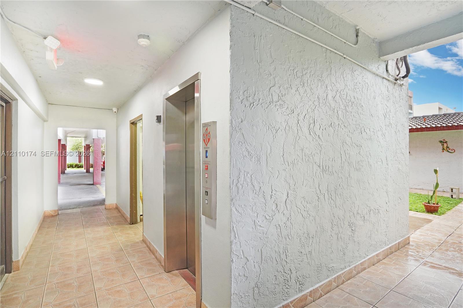 A12110174 Property Photo 18