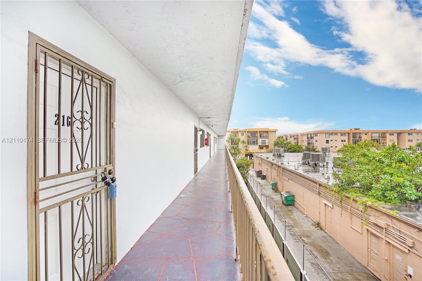 A12110174 Property Photo 22