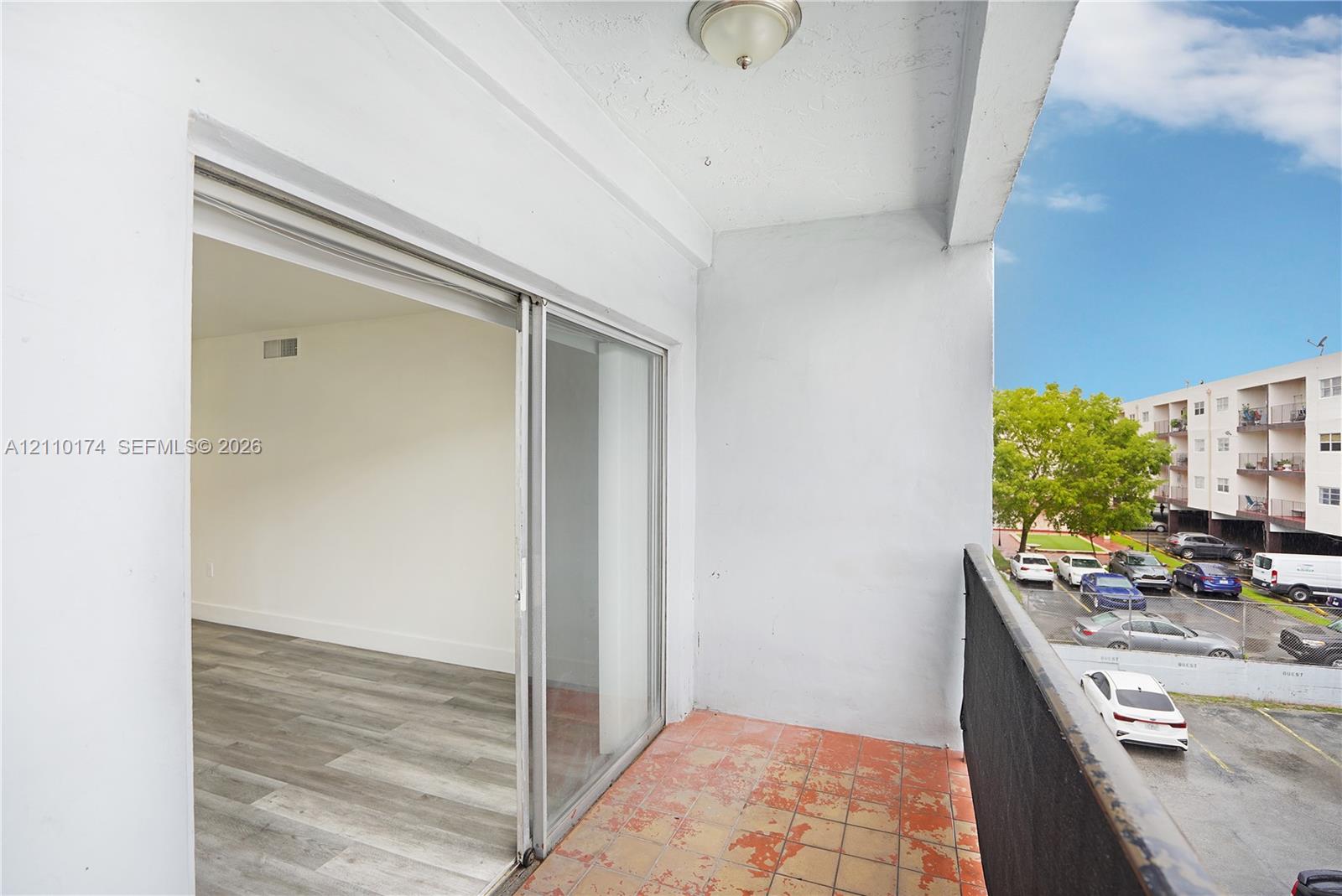 A12110174 Property Photo 28