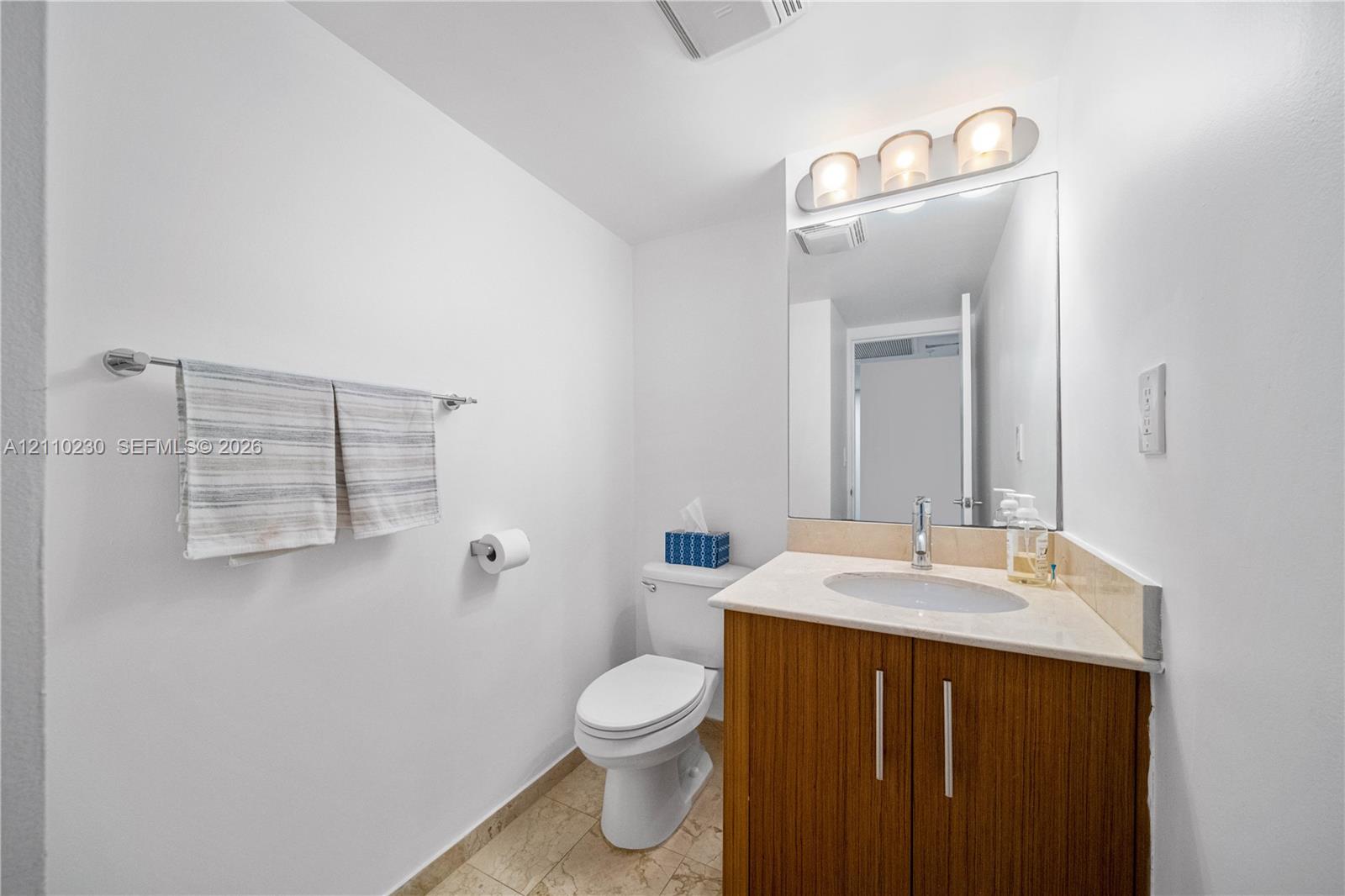 10275 Collins Avenue 224 Property Photo 16