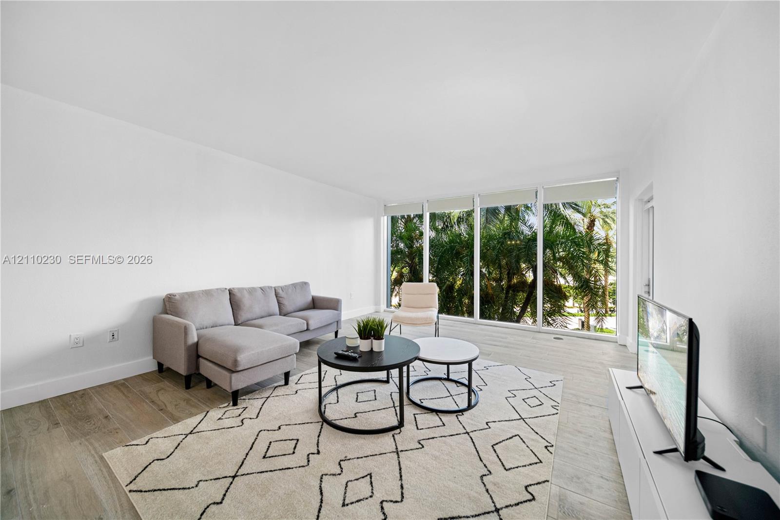 10275 Collins Avenue 224 Property Photo 17