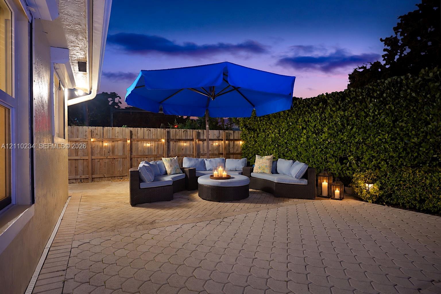 8601 Sw 82nd Terrace Property Photo 3