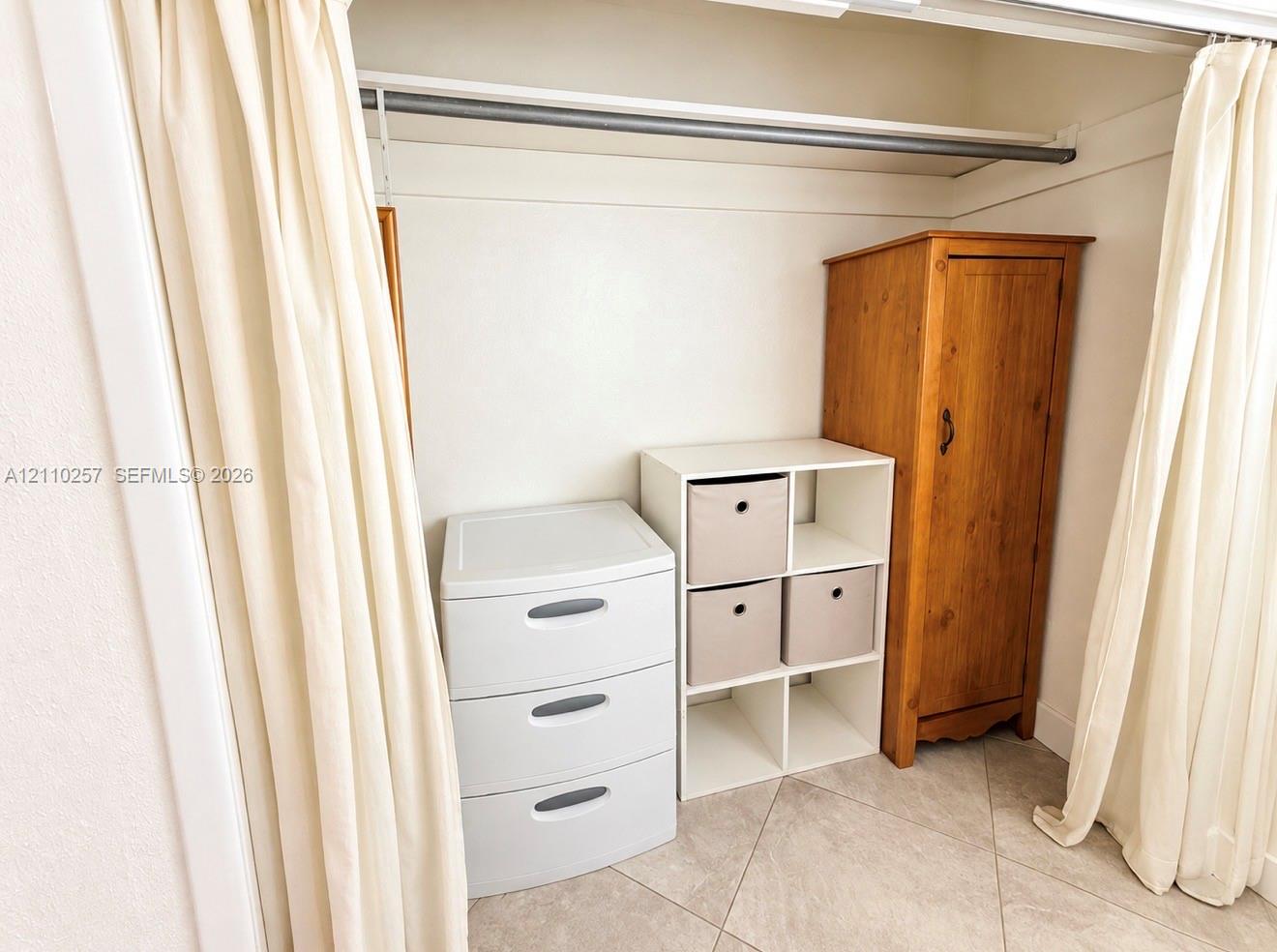 440 S Melrose Drive 1 Property Photo 4