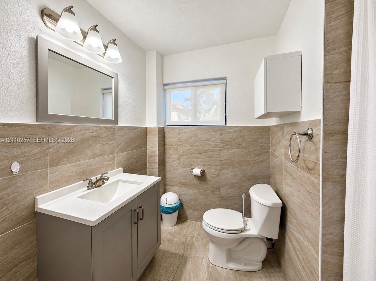 440 S Melrose Drive 1 Property Photo 11
