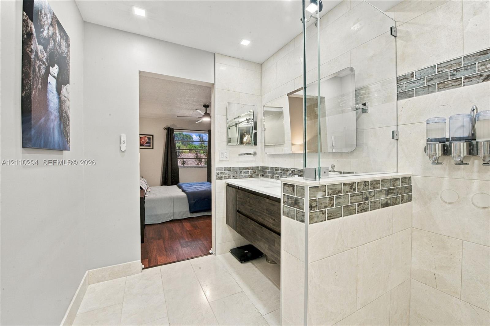 8605 W Sample Road 211 Property Photo 28