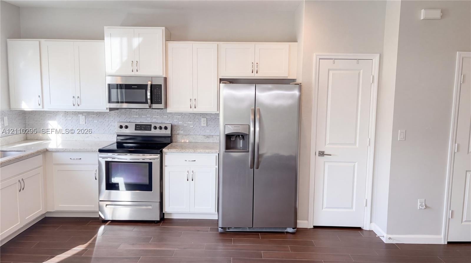 A12110295 Property Photo 5