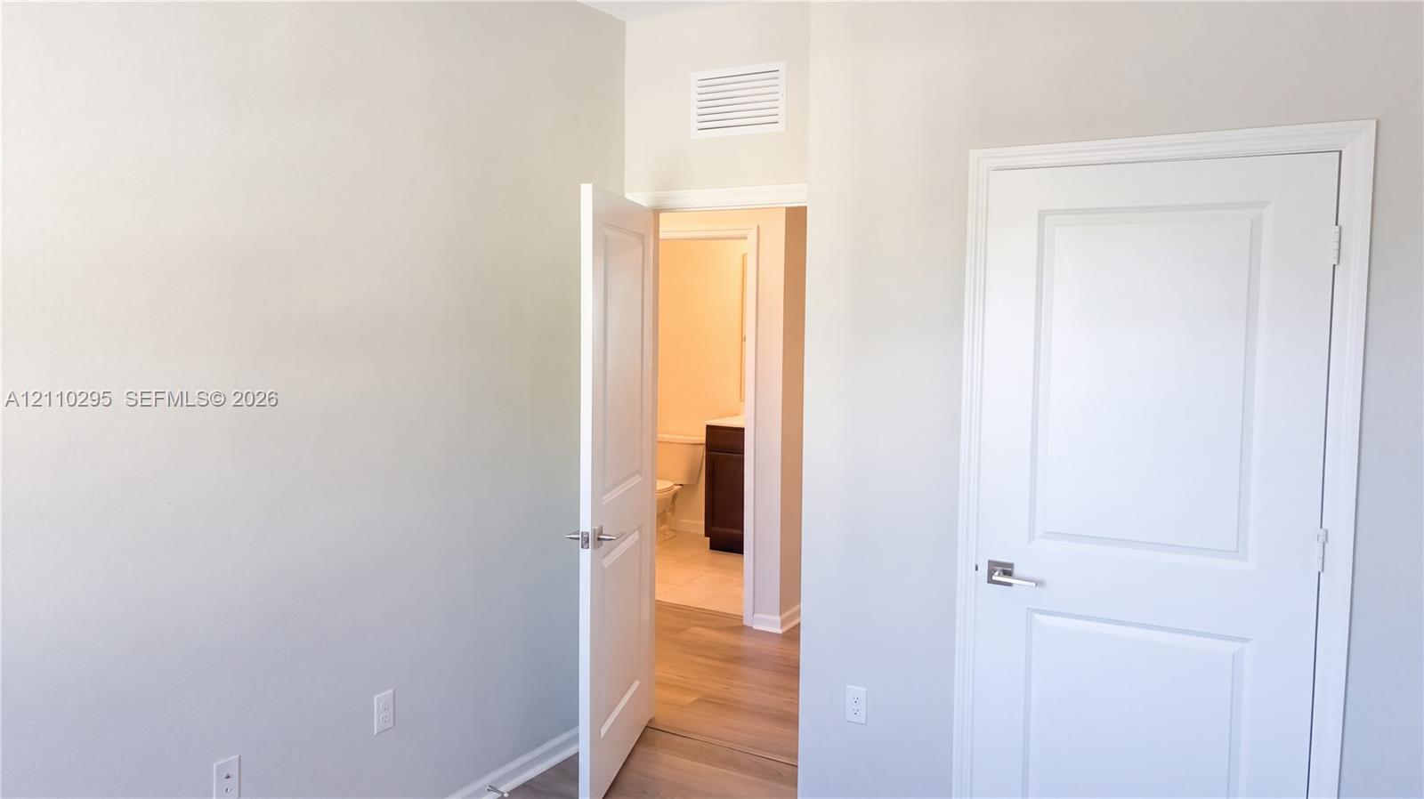 A12110295 Property Photo 14