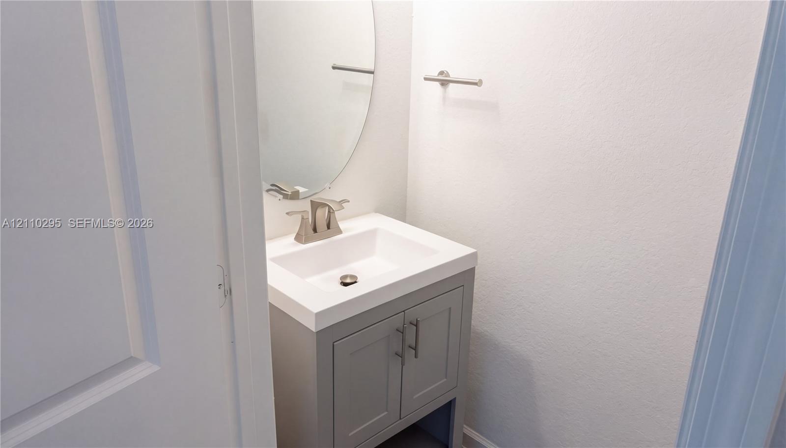 A12110295 Property Photo 16