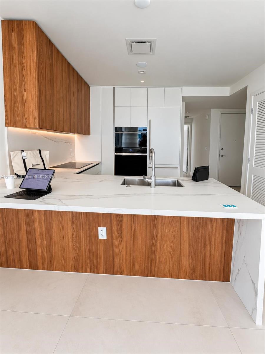 1400 Biscayne Boulevard 3302 Property Photo 17