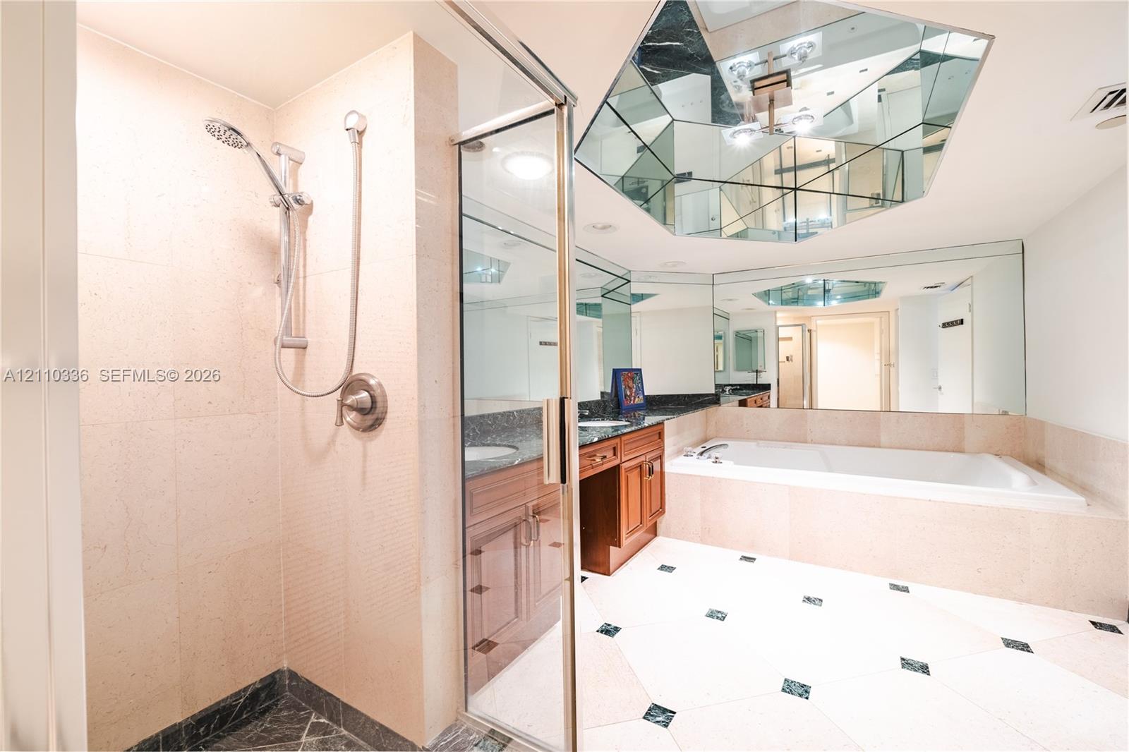 16445 Collins Avenue Ws-7b Property Photo 15