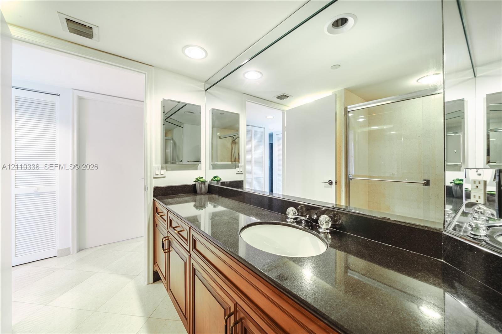 16445 Collins Avenue Ws-7b Property Photo 38