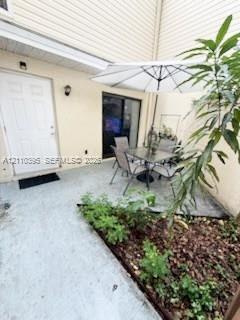 637 Executive Center Drive N107 Property Photo 5