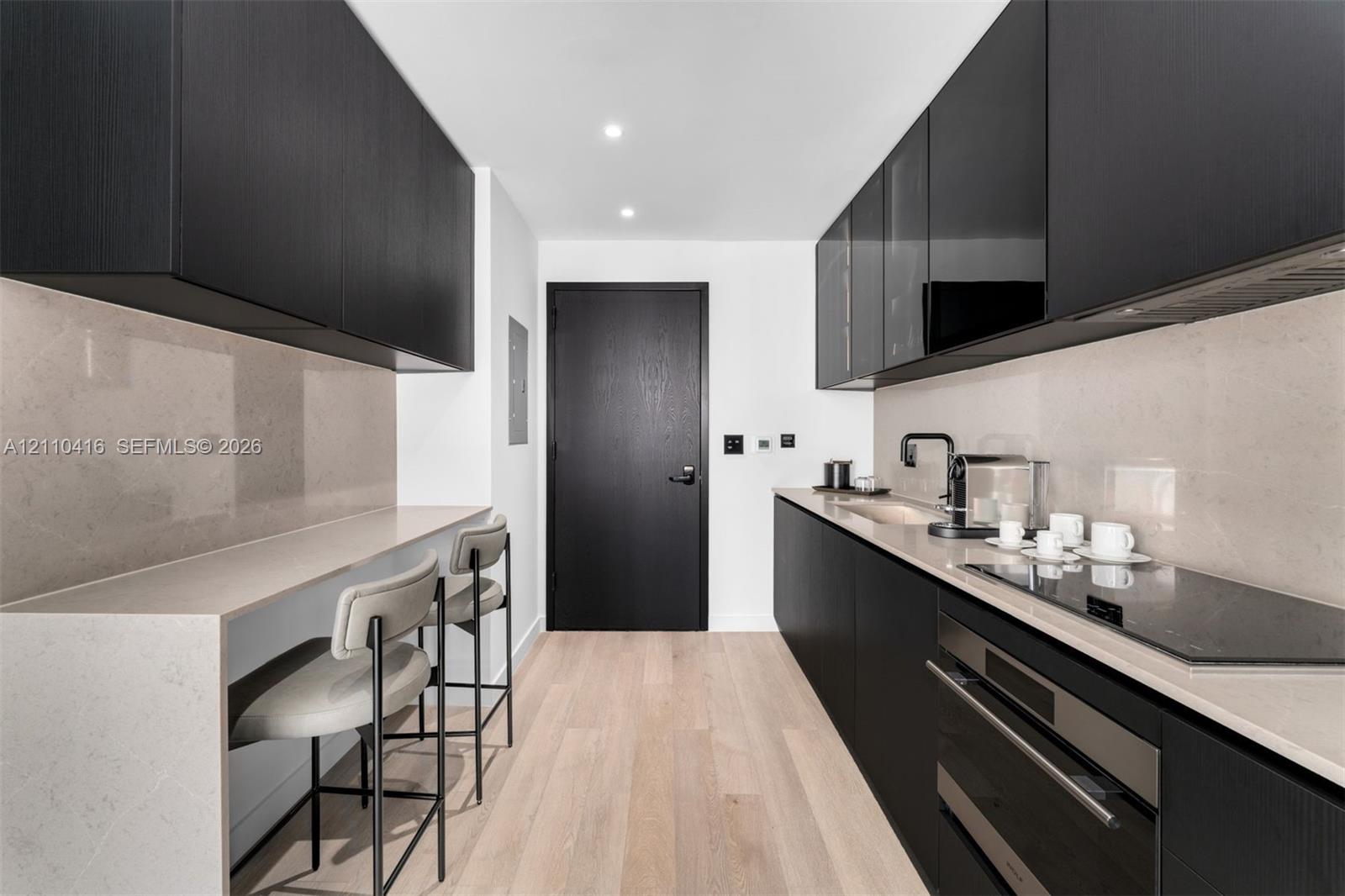 20 Ne 11 4208 Property Photo 6