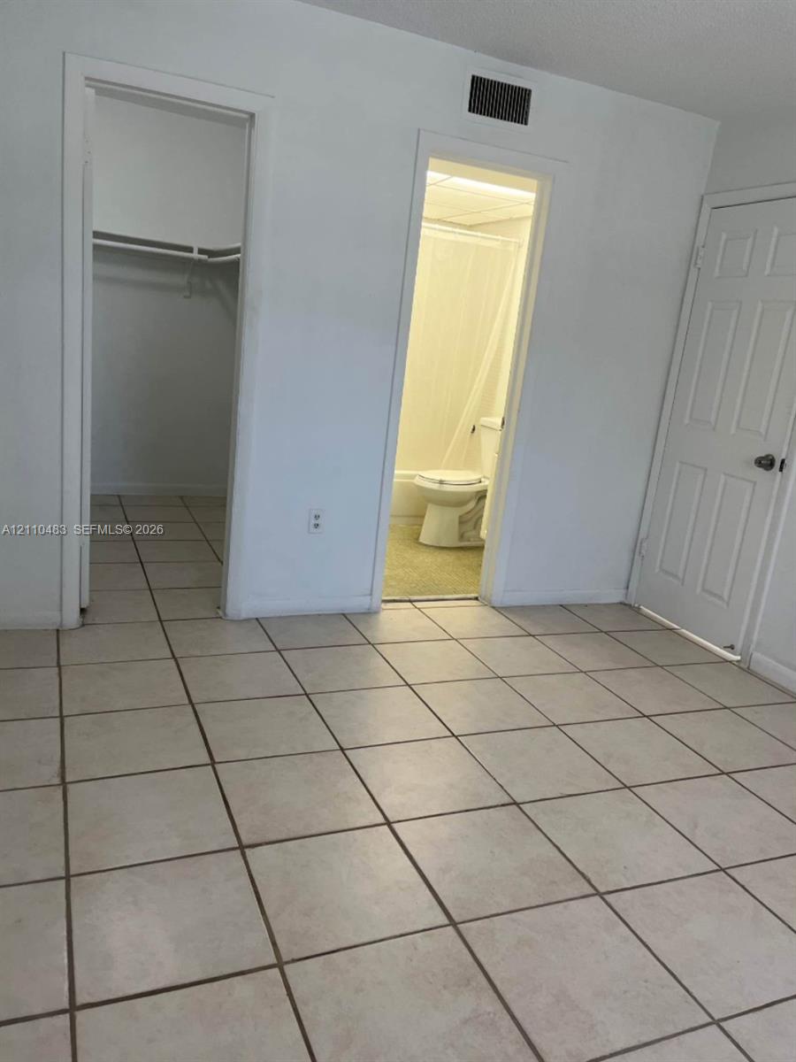 2135 Sw 6th Street 3 Property Photo 5