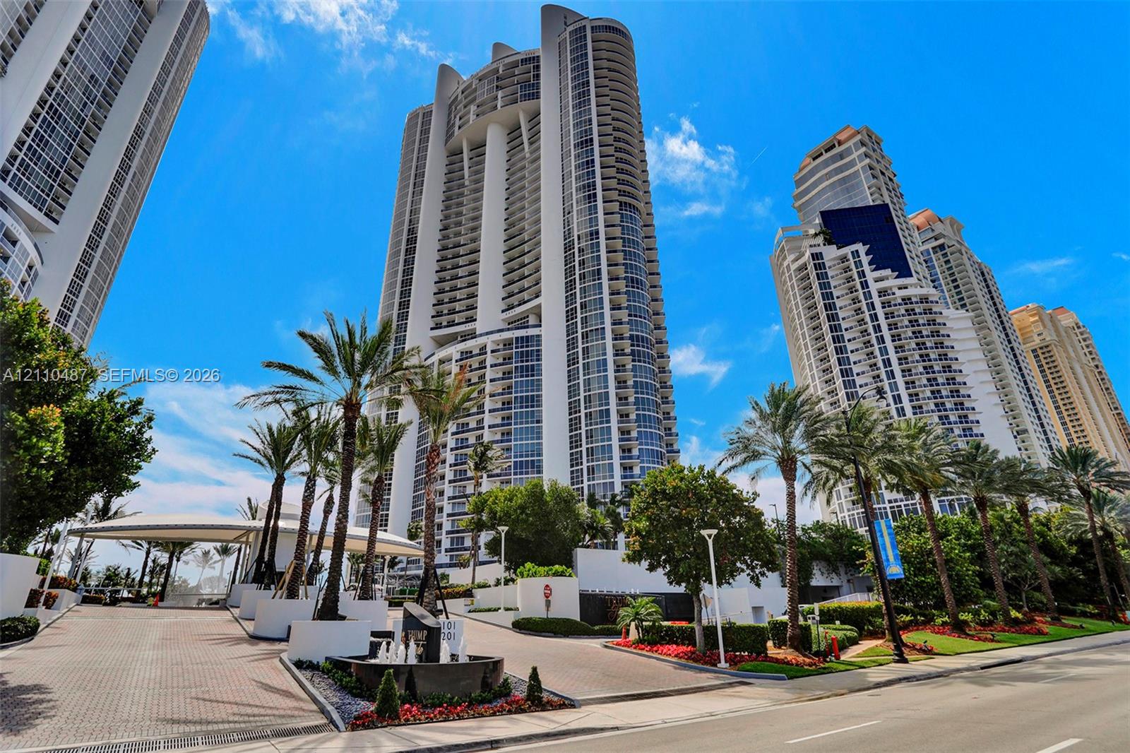 18201 Collins Avenue 3402 Property Photo 1