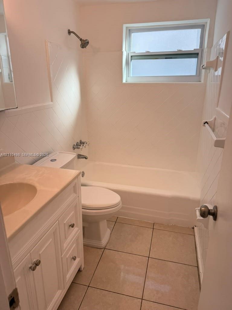 835 Lenox Avenue 212 Property Photo 5