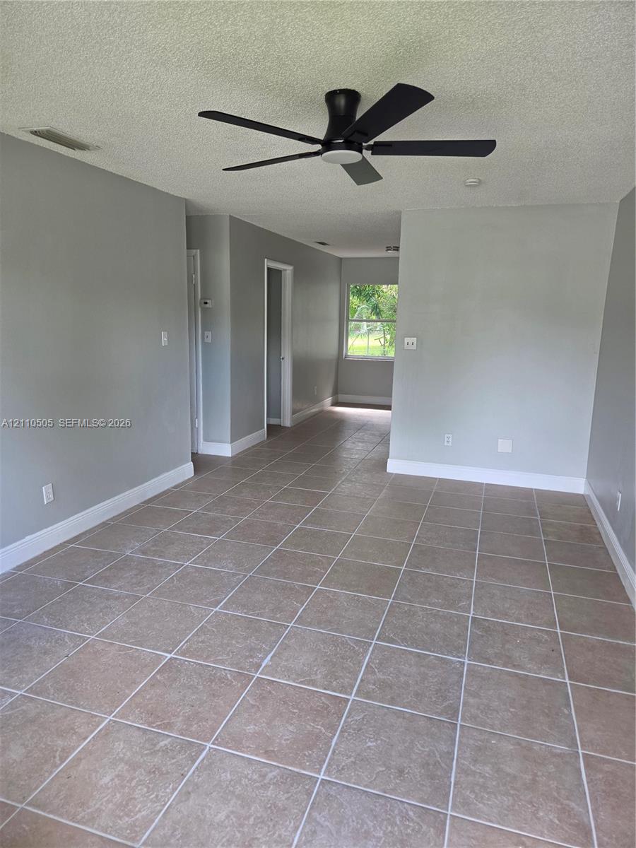 2105 Delaware Avenue A Property Photo 3