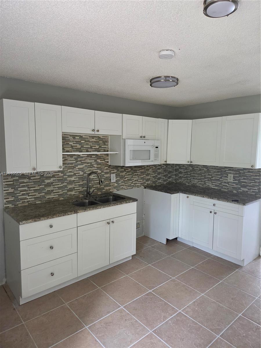 2105 Delaware Avenue A Property Photo 6