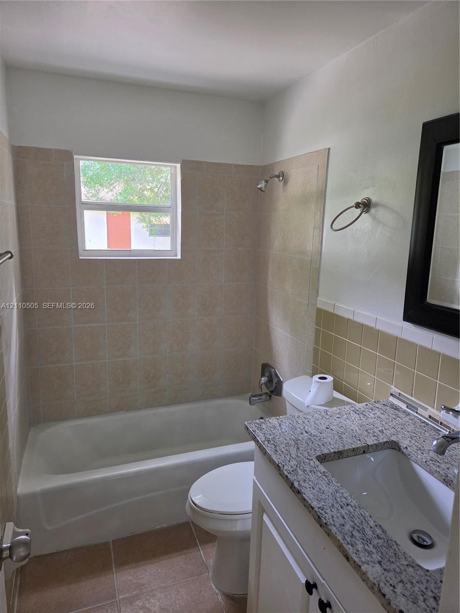2105 Delaware Avenue A Property Photo 8