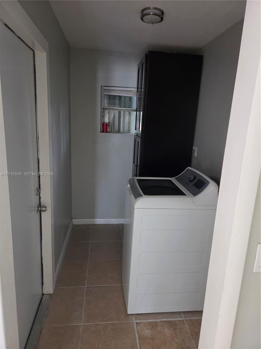 2105 Delaware Avenue A Property Photo 9