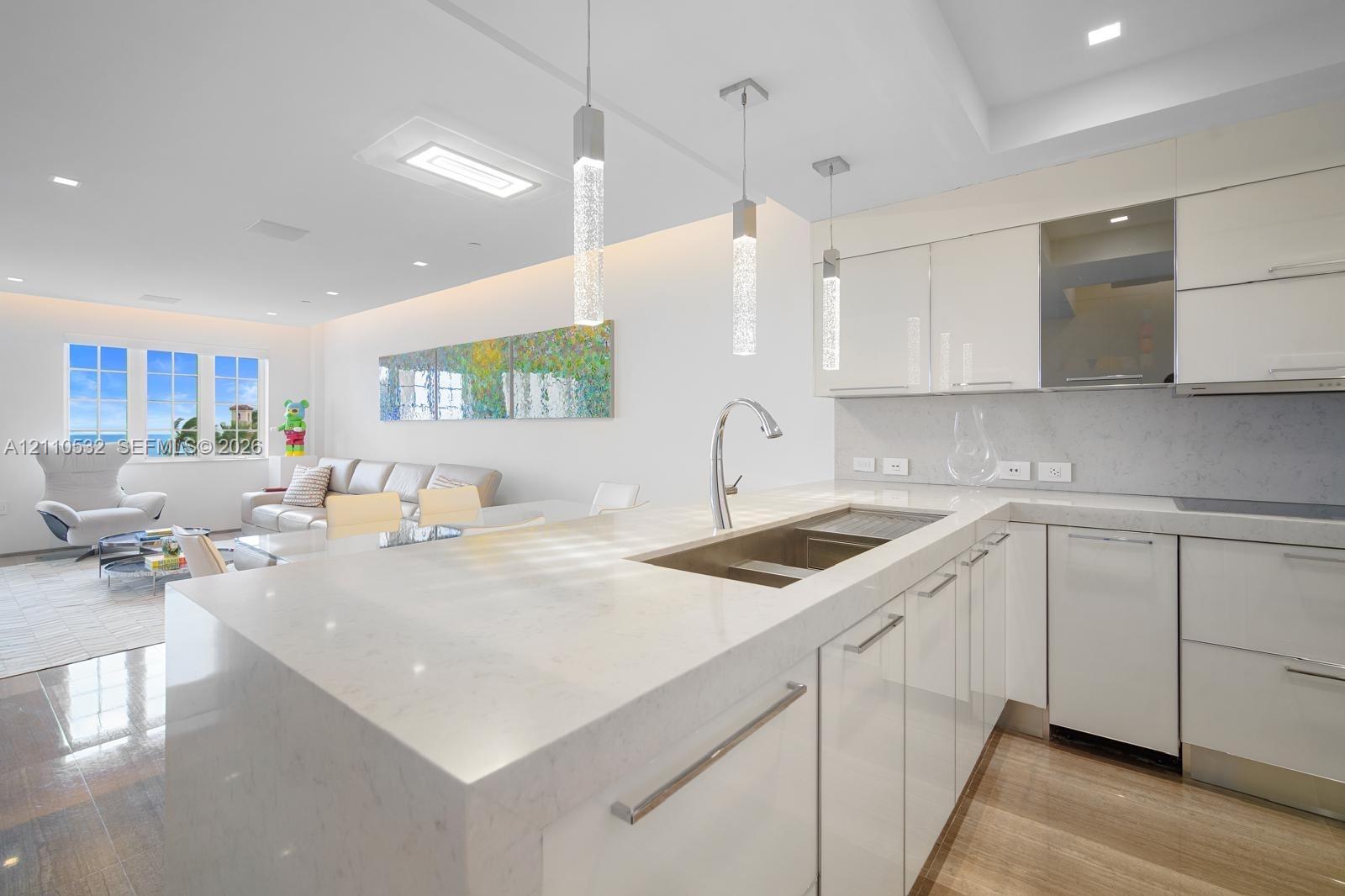 19233 Fisher Island Drive 19233 Property Photo 16