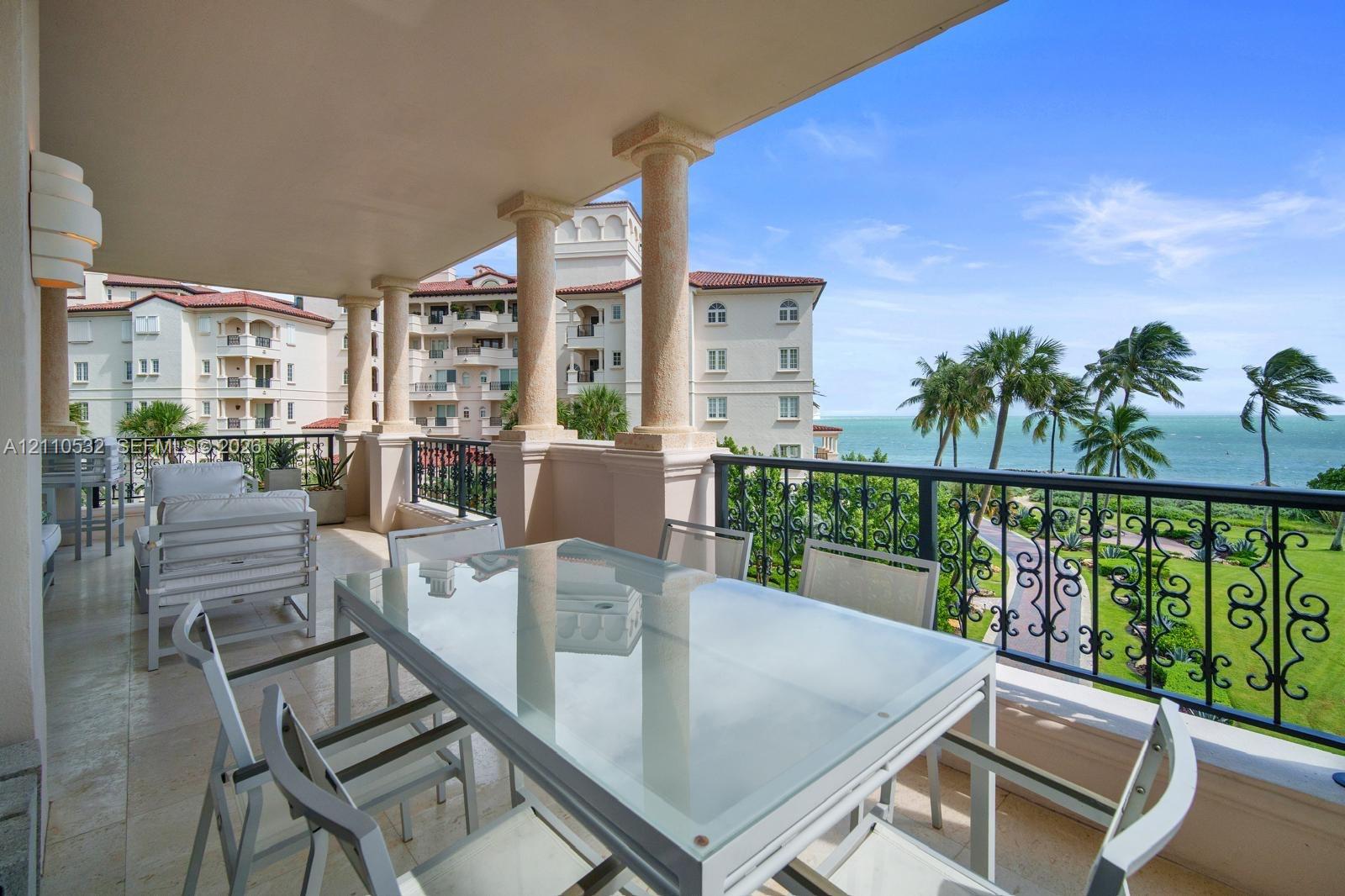 19233 Fisher Island Drive 19233 Property Photo 22