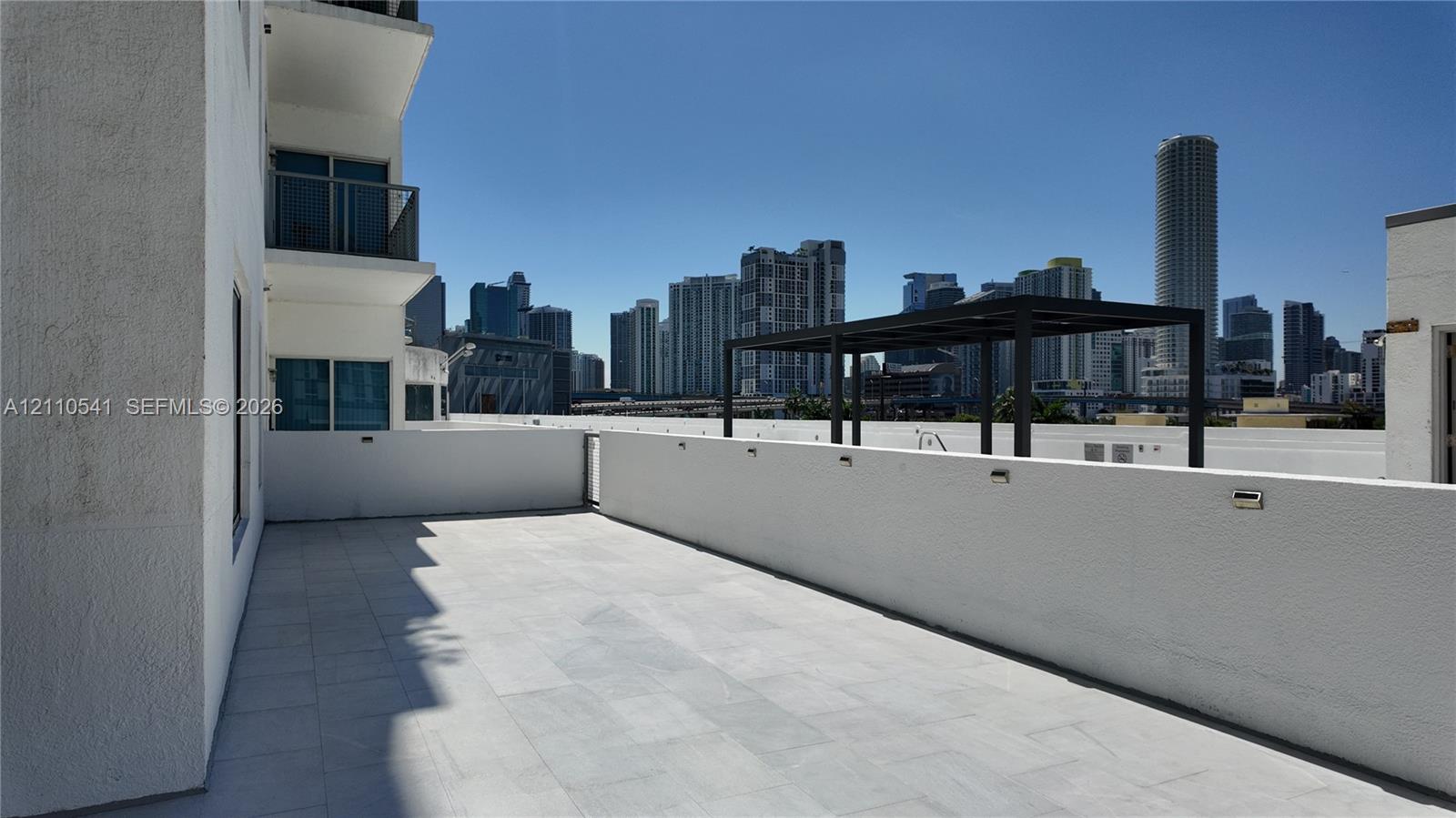 10 S River Drive 610 Property Photo 1