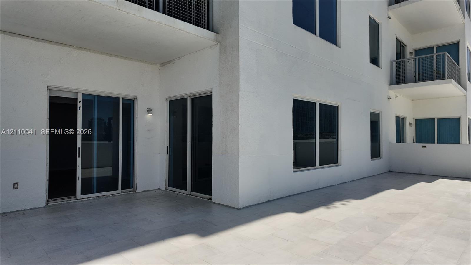 10 S River Drive 610 Property Photo 2
