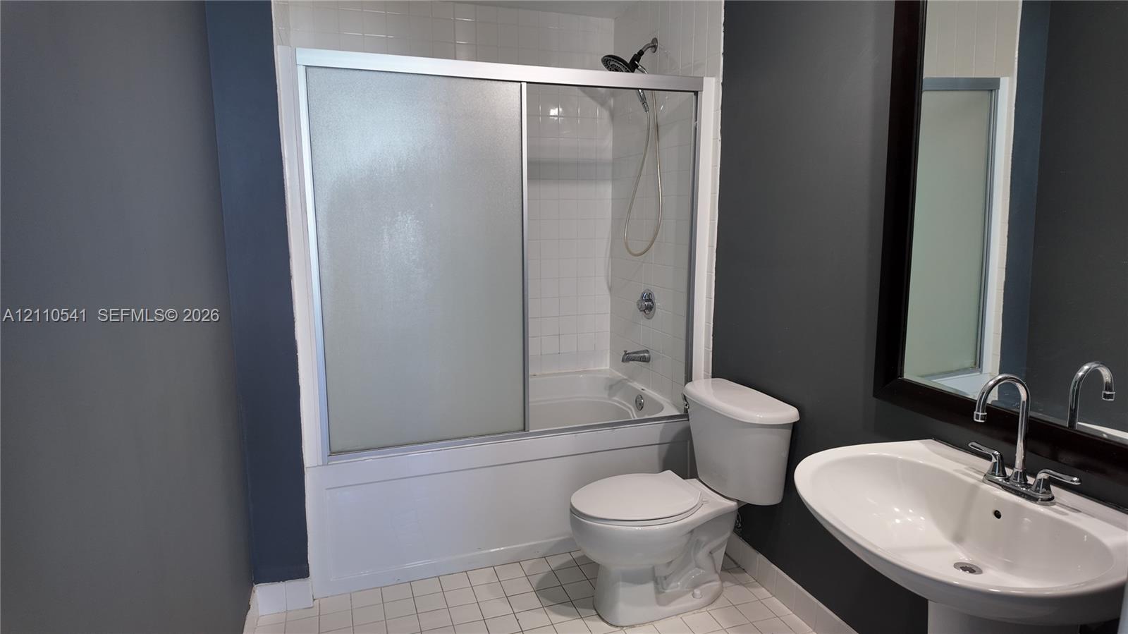 10 S River Drive 610 Property Photo 9