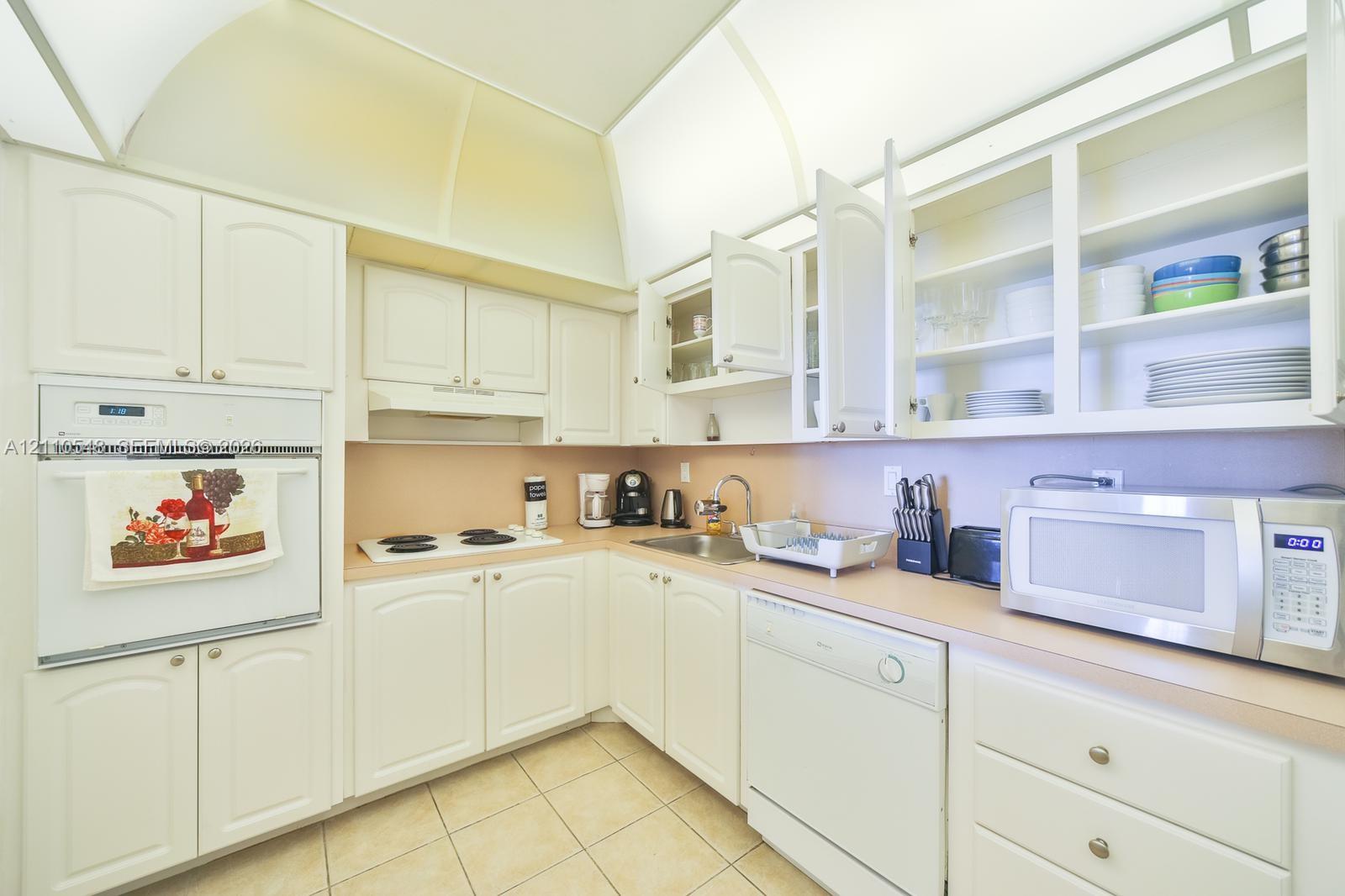 19370 Collins Avenue 622 Property Photo 26