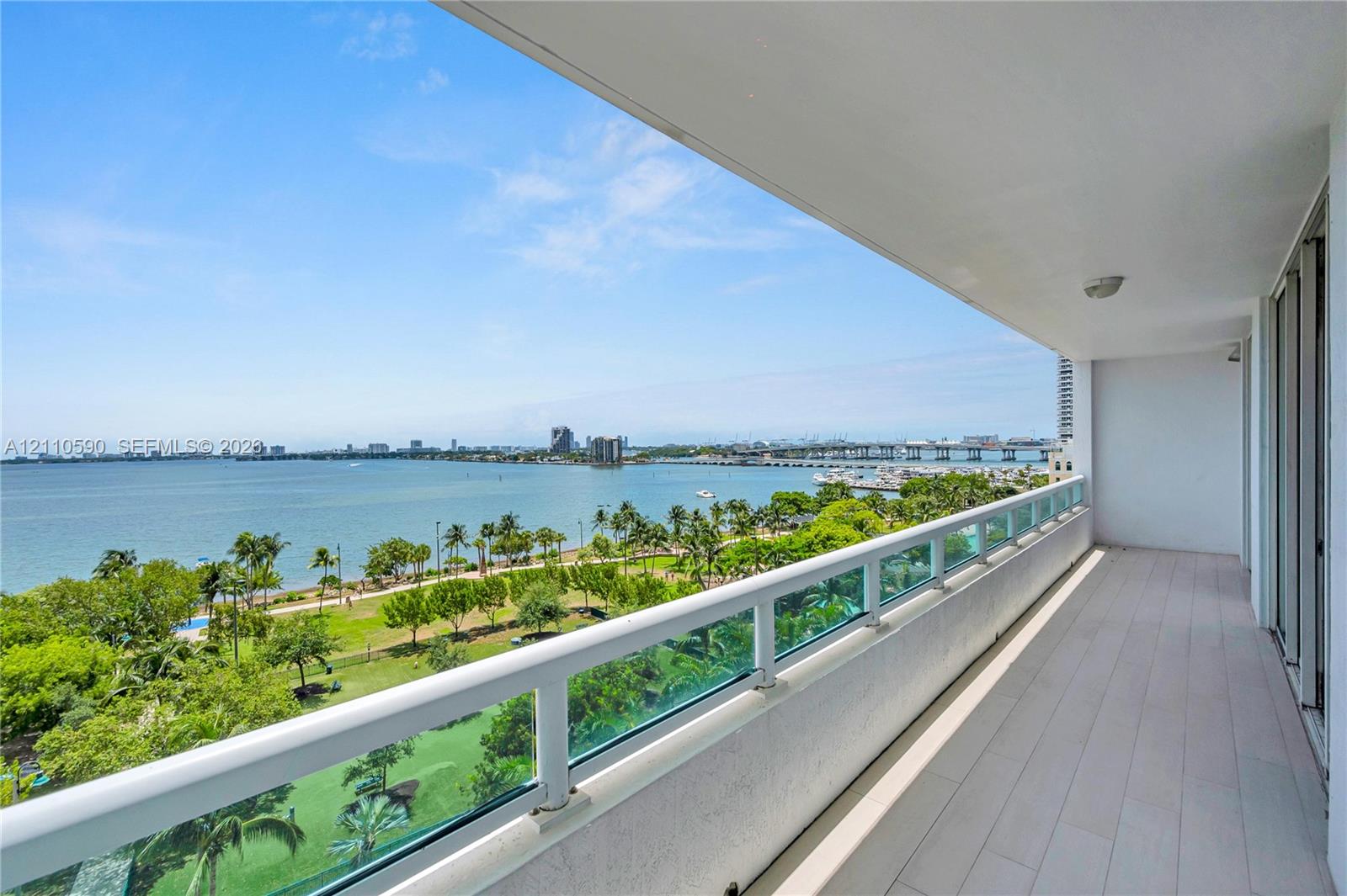1800 N Bayshore Drive 809 Property Photo 1